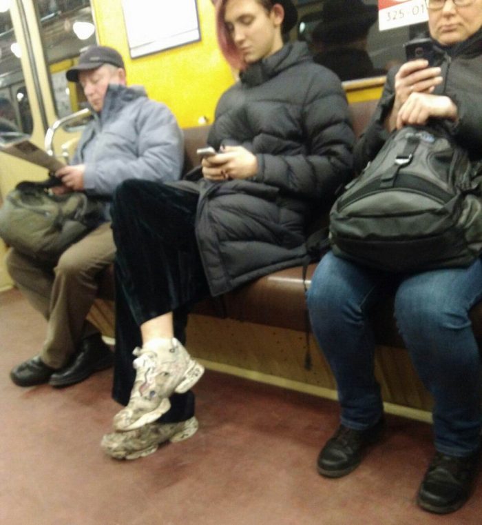 Strange People In The Subway (15 pics)