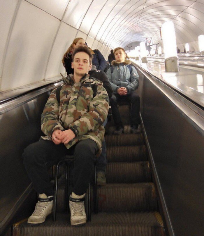 Strange People In The Subway (15 pics)