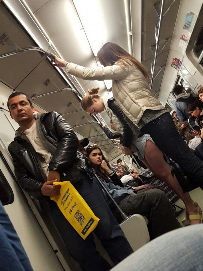 Strange People In The Subway (15 pics)