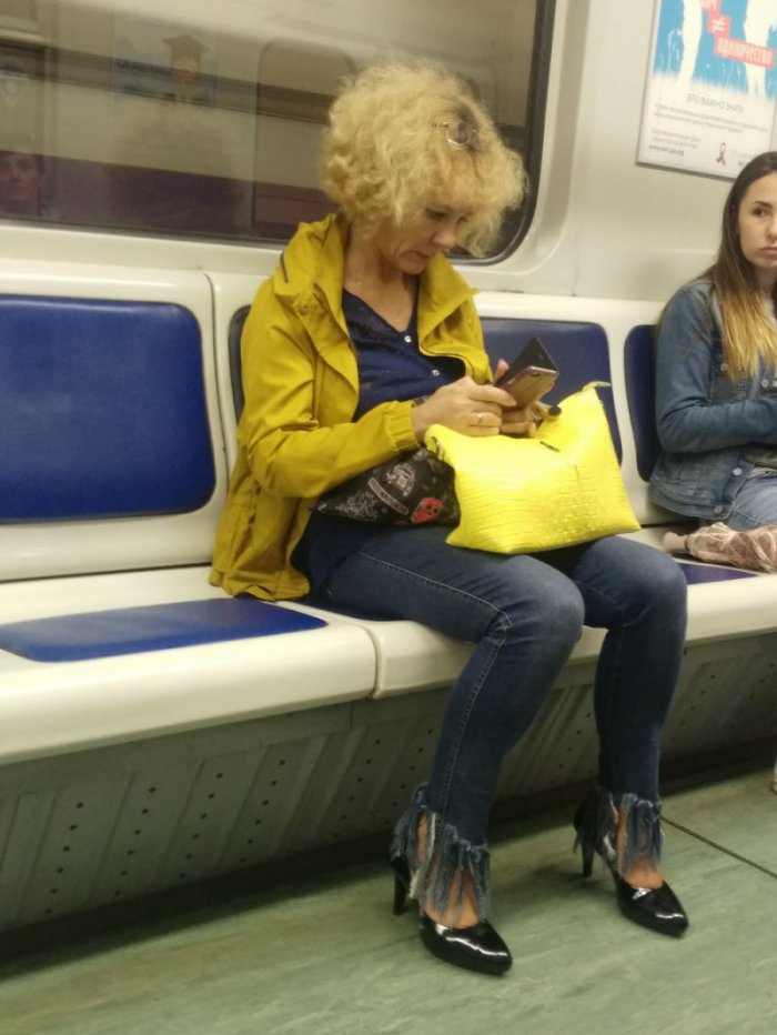 Strange People In The Subway (15 pics)