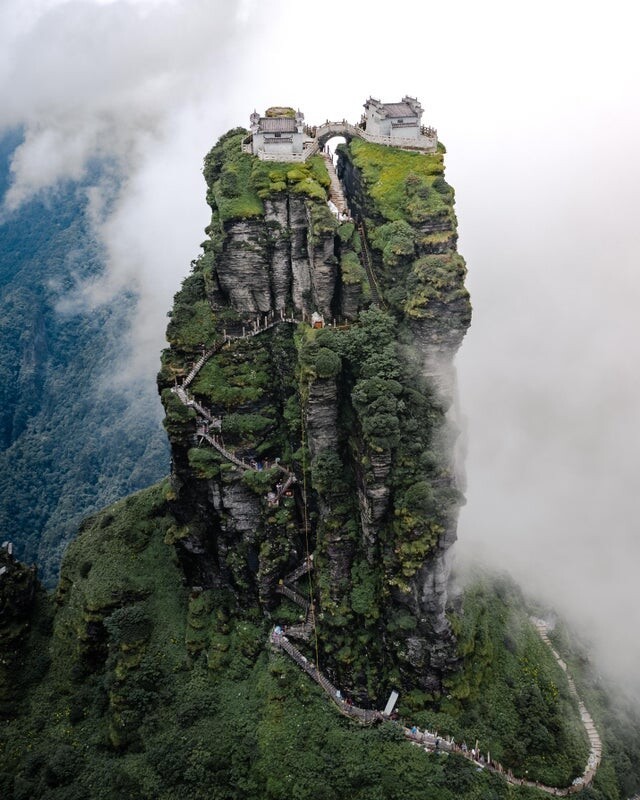 Unusual Finds And Places (15 pics)