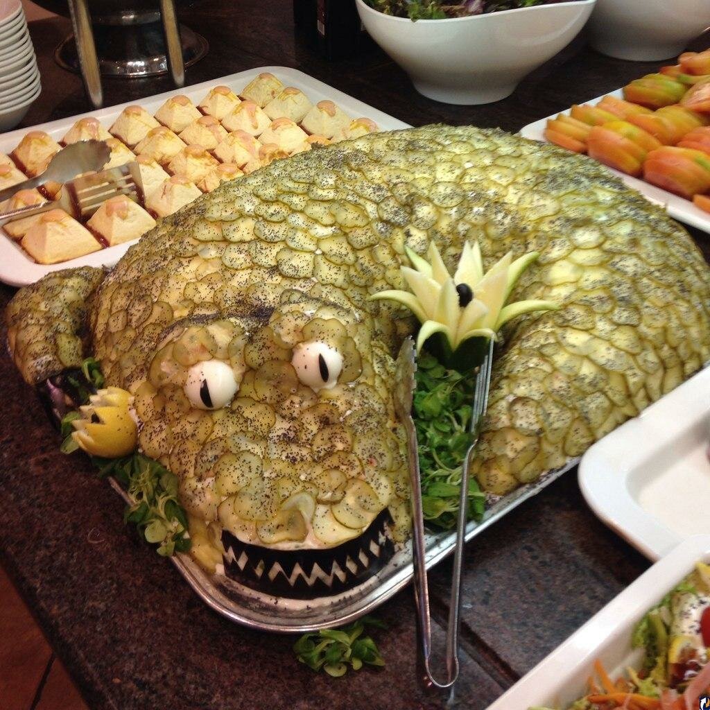 Interesting Food Serving (17 pics)