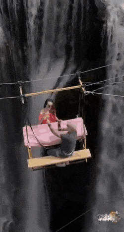 Acid GIFs, September 6 (25 gifs)