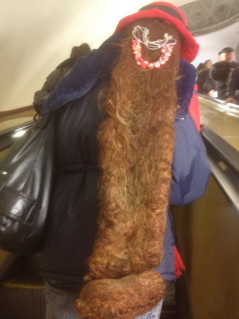 Strange People In The Subway (24 pics)