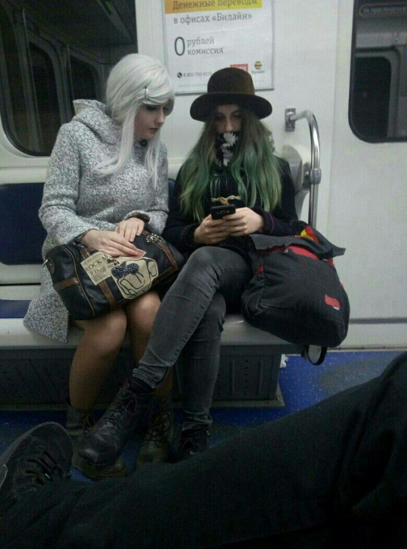 Strange People In The Subway (24 pics)
