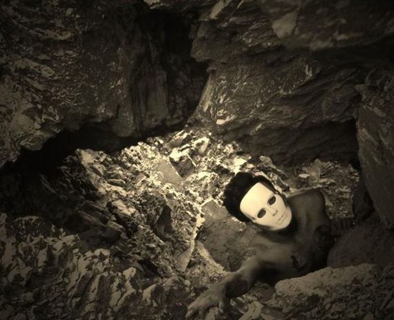 Creepy Photos (23 pics)