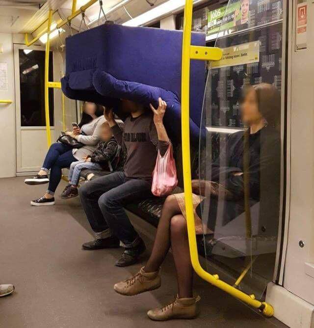 Strange People In The Subway (15 pics)