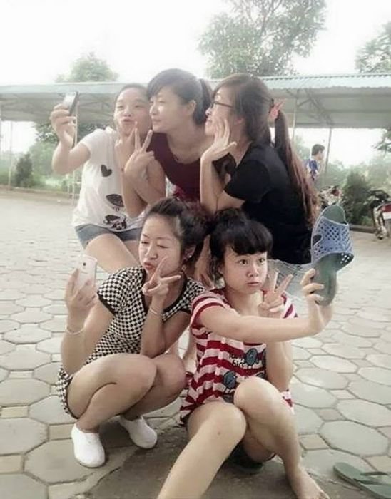 Strange Photos From Asian Countries (20 pics)