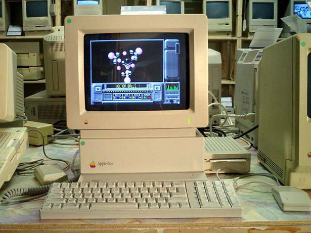 Computers From The Past (15 pics)