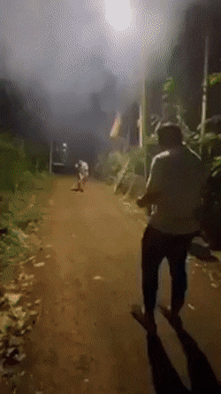 Acid GIFs, September 13 (25 gifs)