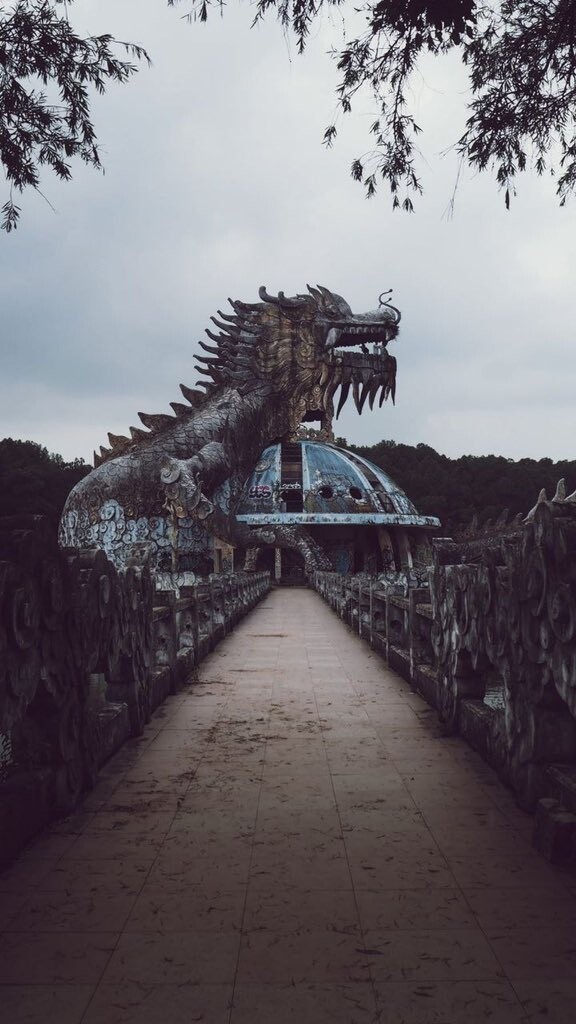 Abandoned Places (17 pics)