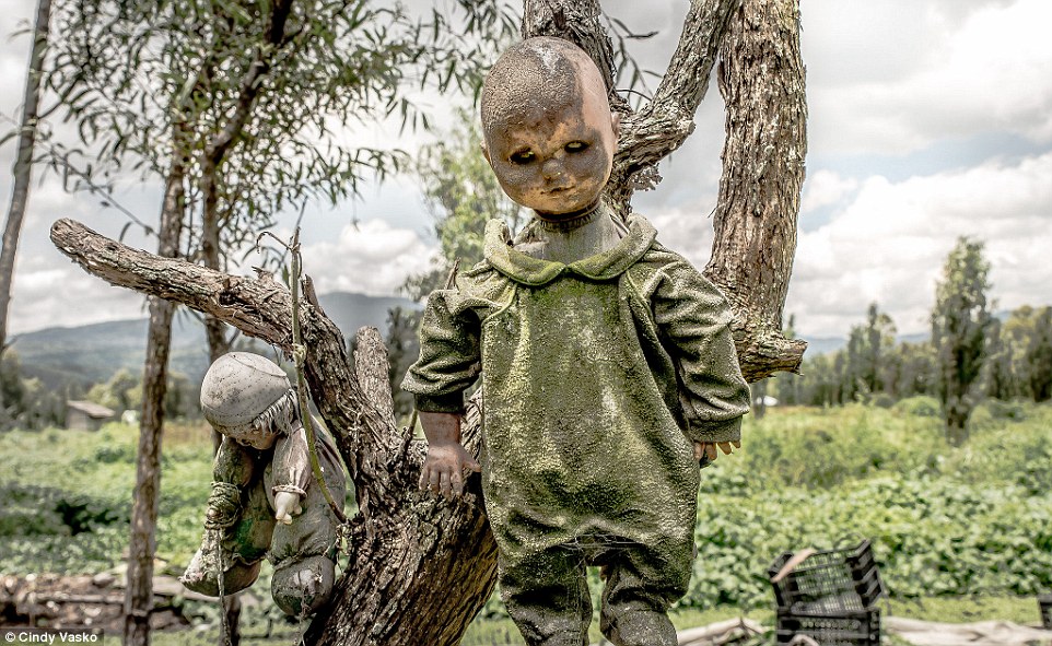 Creepy Photos (20 pics)