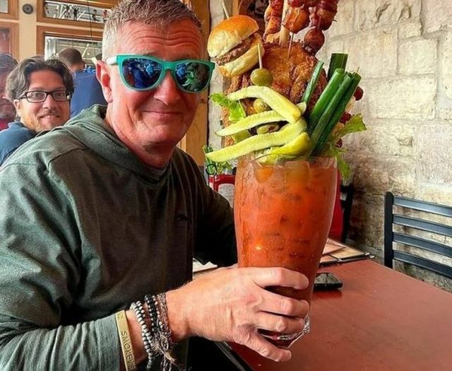 Odd Food Serving (23 pics)