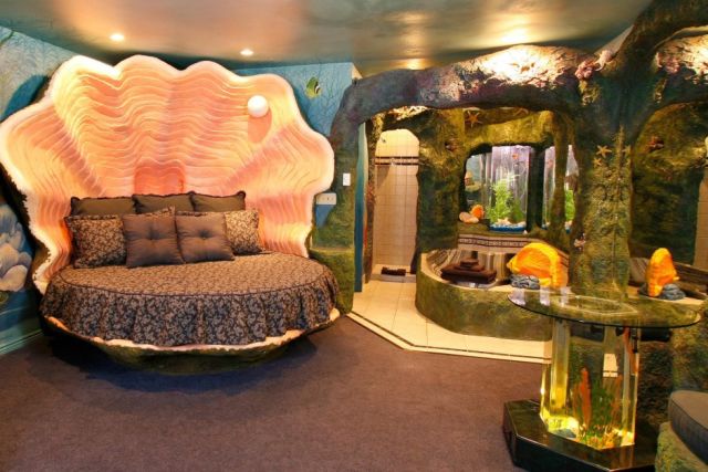 Unusual Interiors (21 pics)