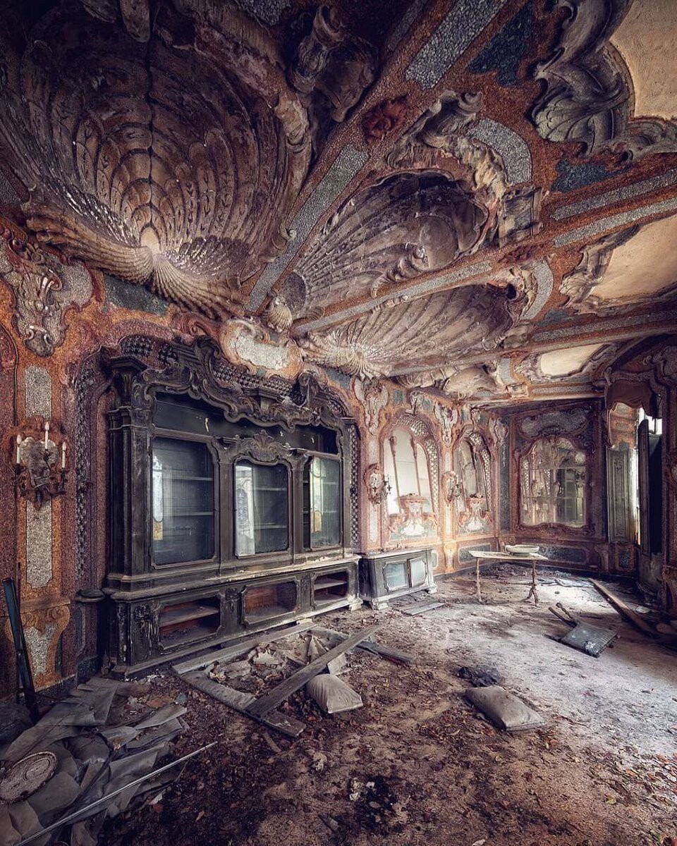 Beautiful Abandoned Places 15 Pics 3036