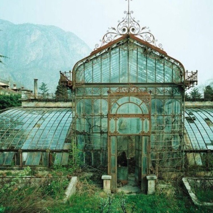 Beautiful Abandoned Places (15 pics)