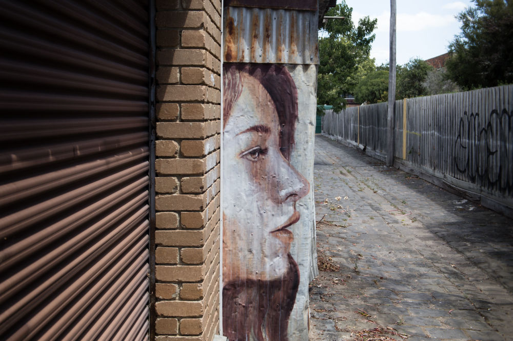Awesome Female Portraits In Abandoned Houses (19 pics)