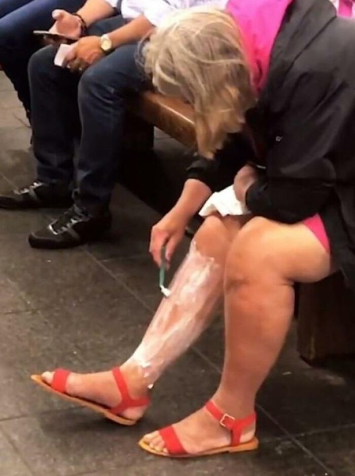 Awful Passengers (17 pics)