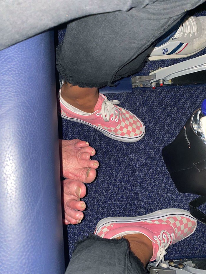 Awful Passengers (17 pics)