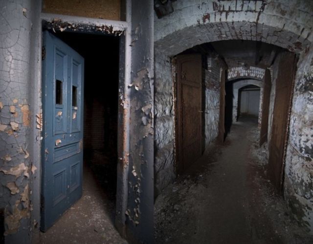 Creepy Photos (20 pics)
