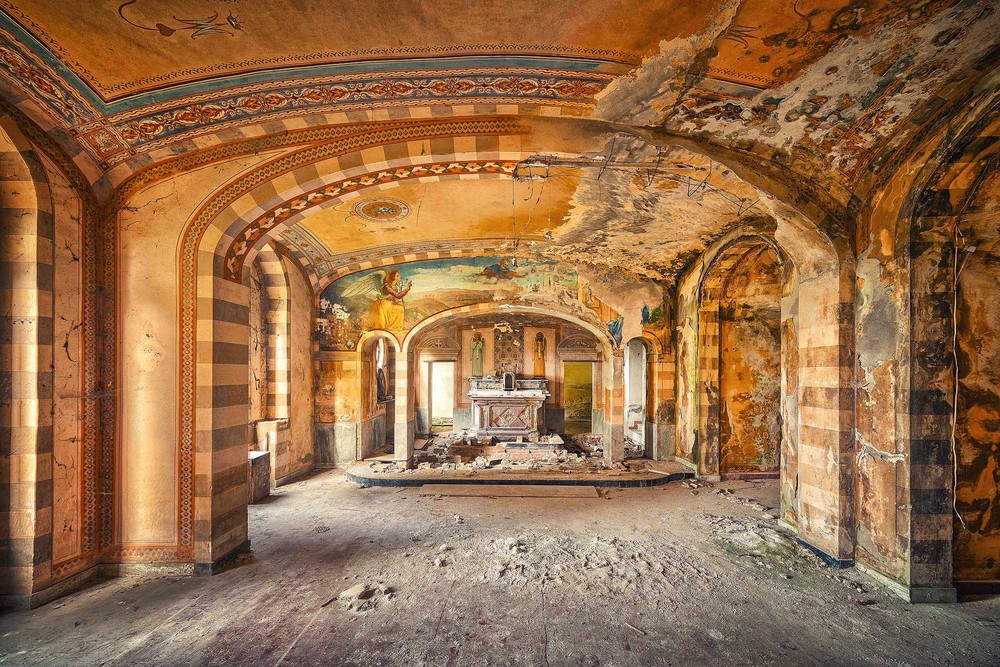 Beautiful Abandoned Places (20 pics)