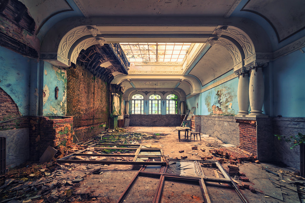 Beautiful Abandoned Places (20 pics)