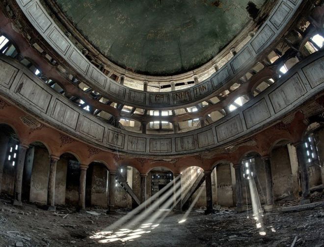 Beautiful Abandoned Places (20 pics)