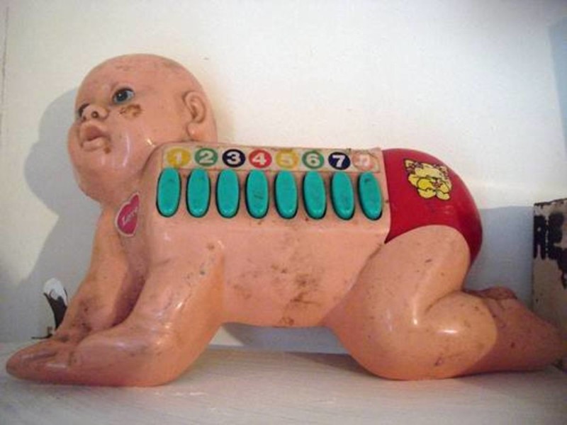 Creepy Kids Toys (14 pics)