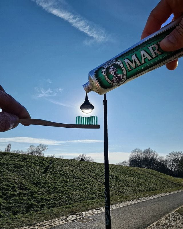 Surreal Photos (17 pics)