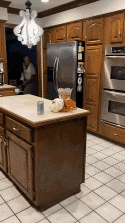 Acid GIFs, September 26 (25 gifs)