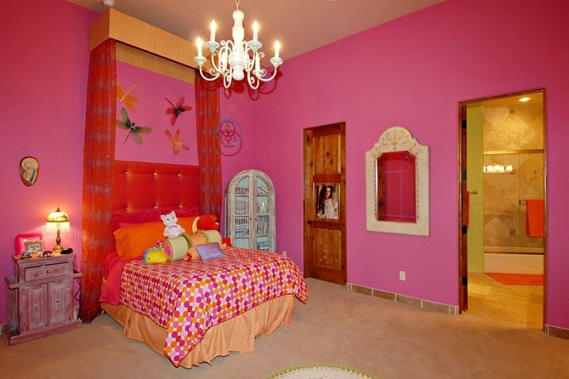 Odd Interiors (19 pics)