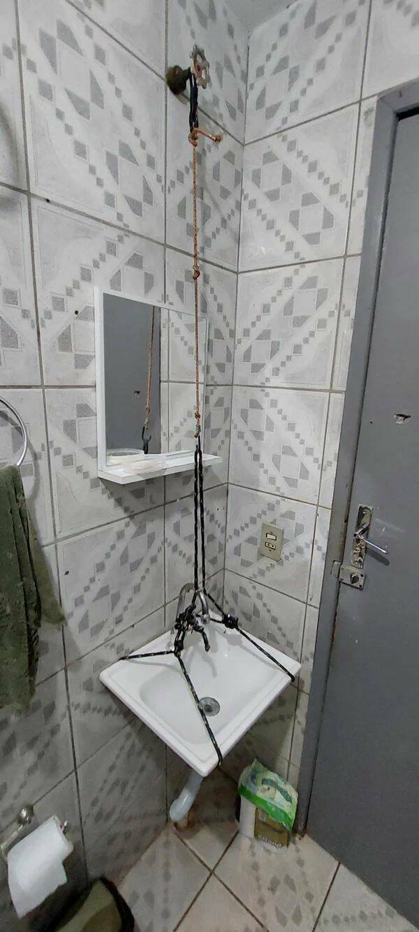 Odd Constructions (19 pics)