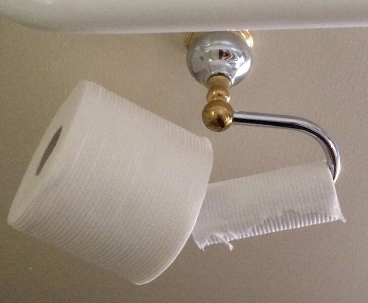 Annoying Finds And Situations (20 pics)