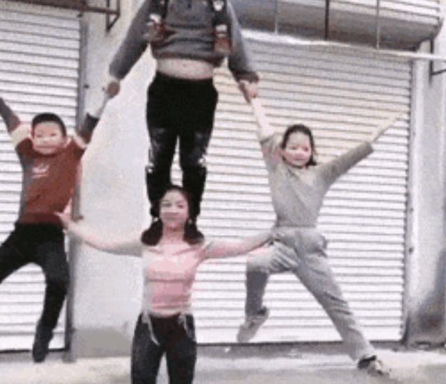 Acid GIFs, September 28 (25 gifs)