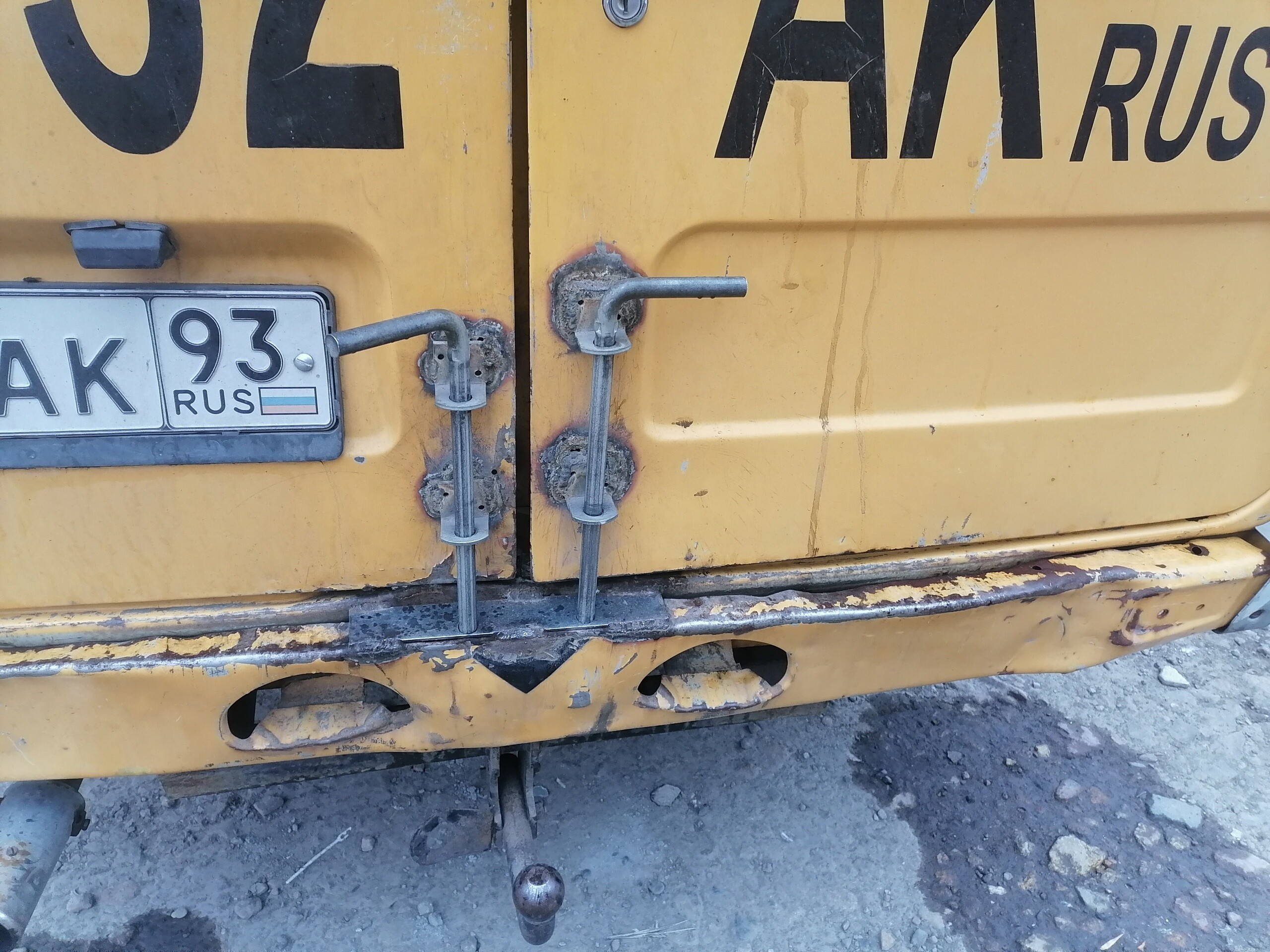Redneck Repairs (17 pics)