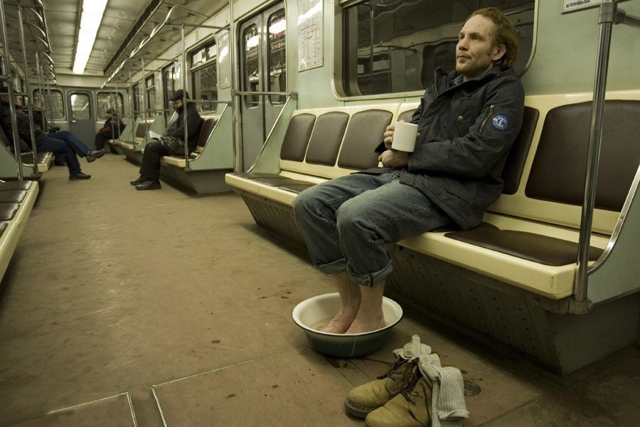 Strange People In The Subway (20 pics)