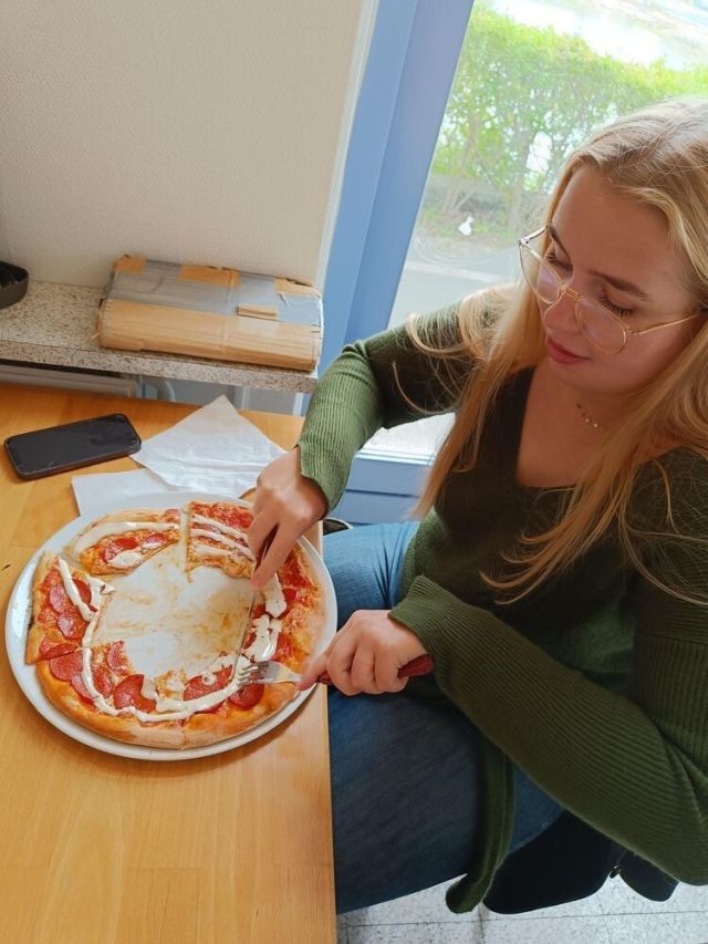 Annoying Finds And Situations (16 pics)