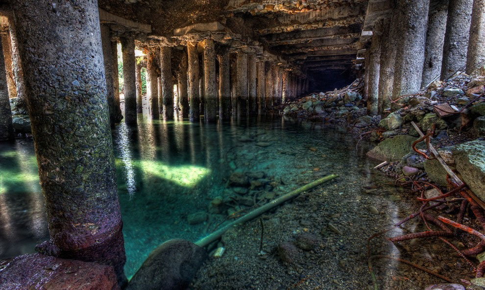 Amazing Abandoned Places (23 pics)