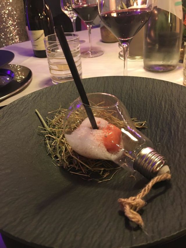 Weird Food Serving (22 pics)