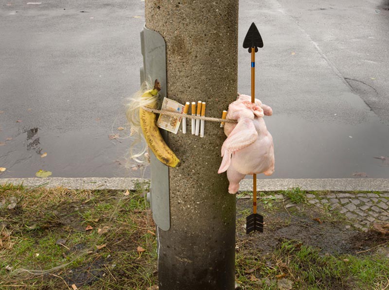 What Is Going On Here? (23 pics)