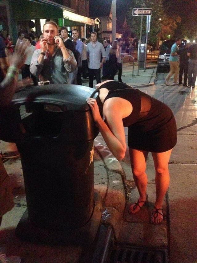 What Is Going On Here? (23 pics)