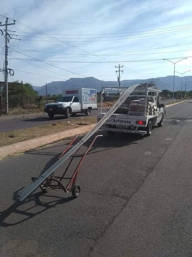 What Is Going On Here? (20 pics)