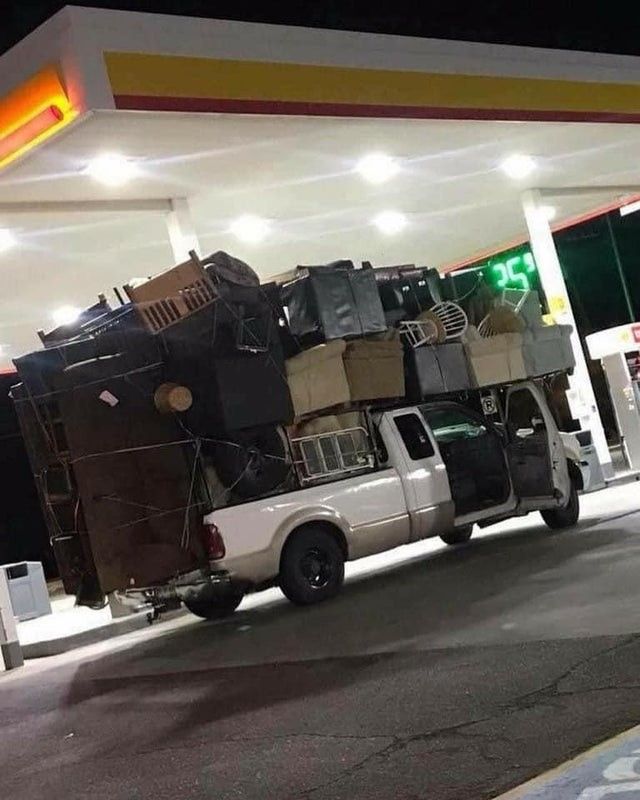 Odd Road Finds (13 pics)