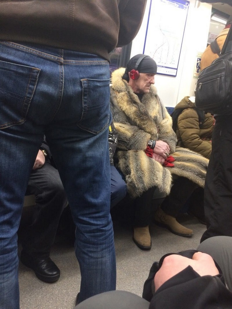Strange People In The Subway (31 pics)