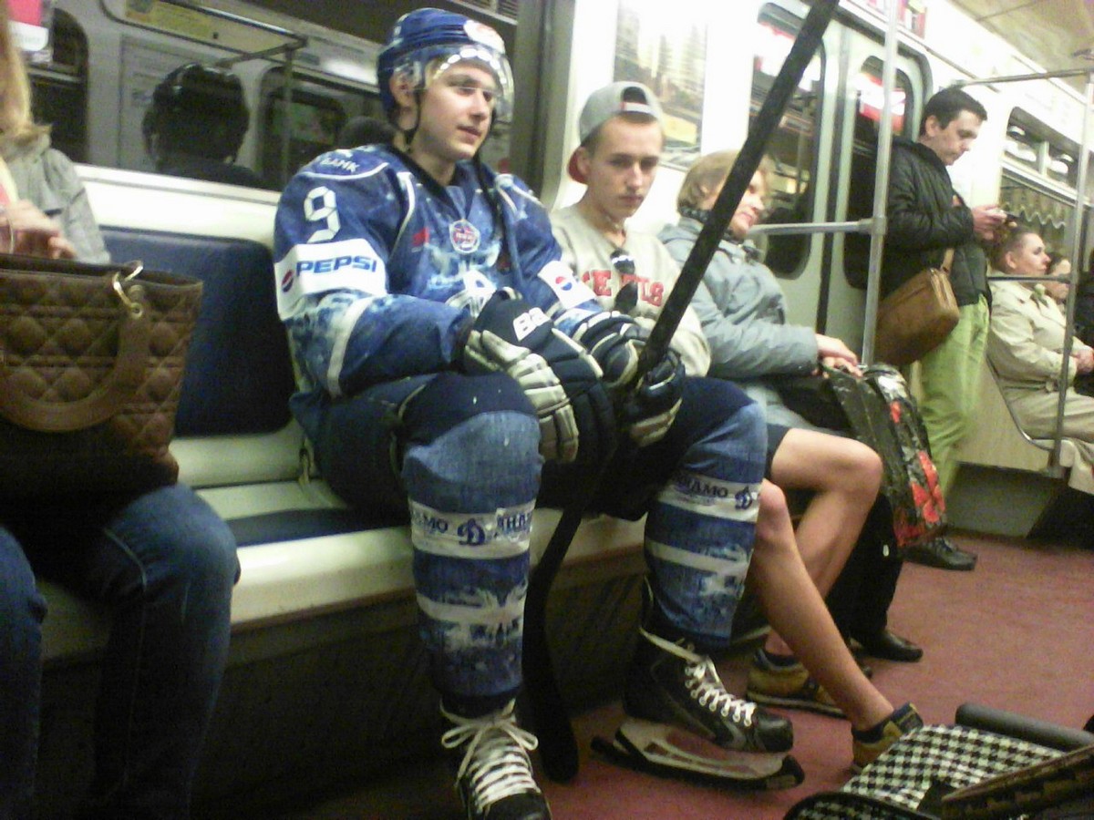 Strange People In The Subway (31 pics)