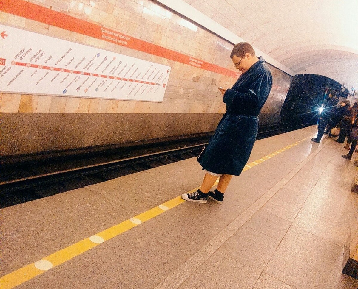 Strange People In The Subway (31 pics)