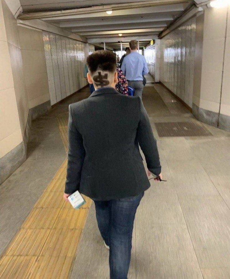 Strange People In The Subway (31 pics)