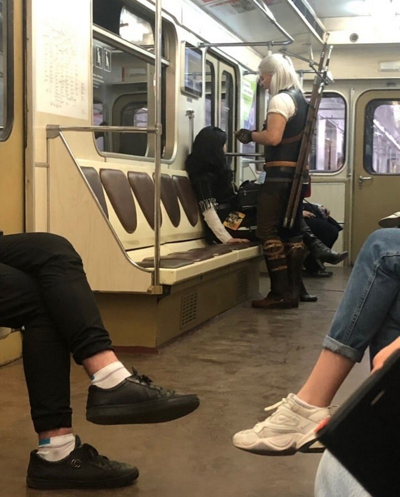Strange People In The Subway (31 pics)