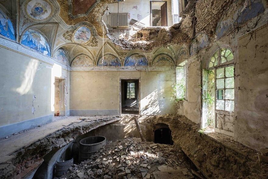 Amazing Abandoned Places (29 pics)