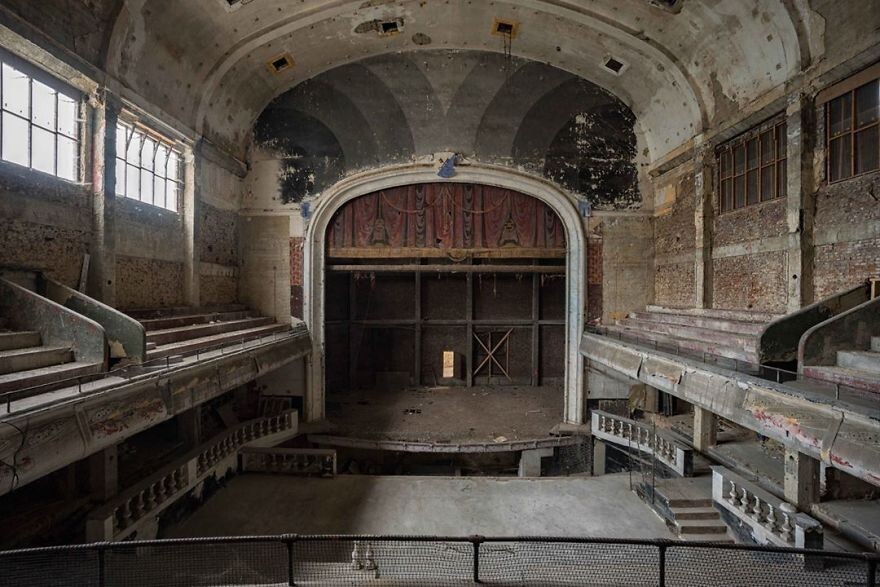 Amazing Abandoned Places (29 pics)